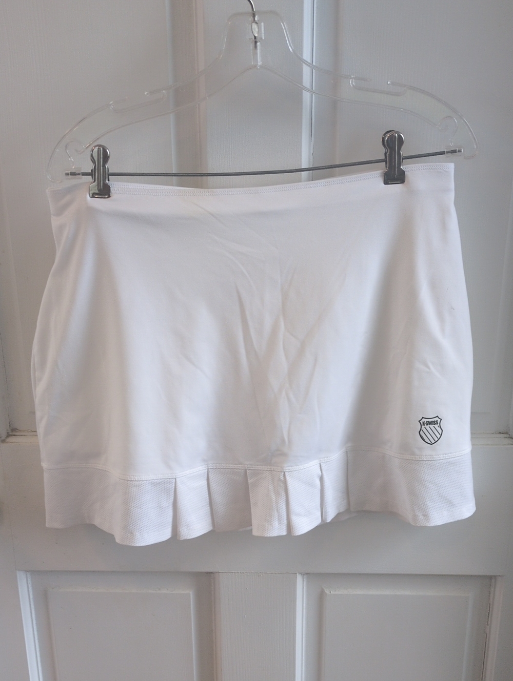K-Swiss White Circle Skater Tennis Skort with Subtle Pleats
